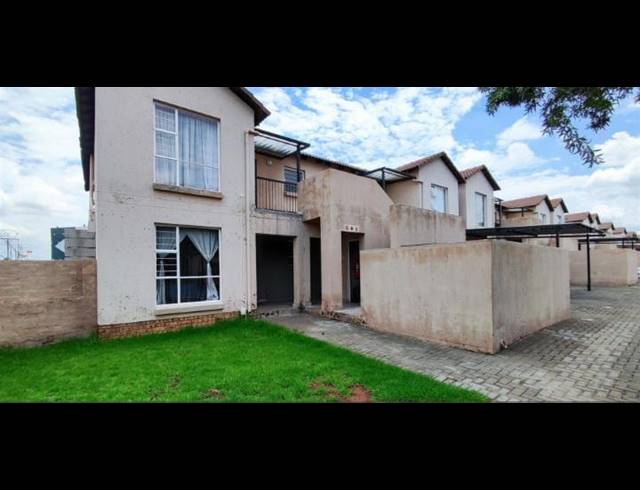 2 BEDROOM APARTMENT FOR SALE IN ALBERTSDAL